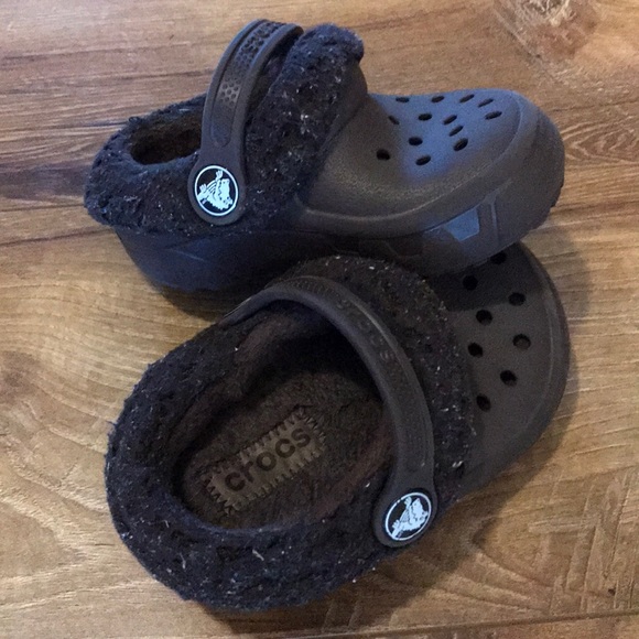 CROCS Other - Toddler Croc Slippers, Size 6-7